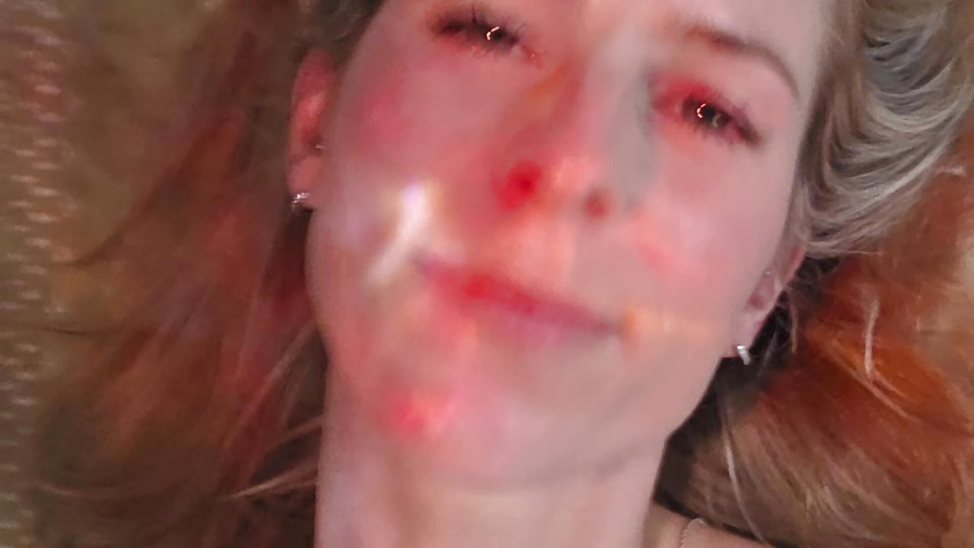 Eye contact – video od webkamerové modelky Amber_riivers