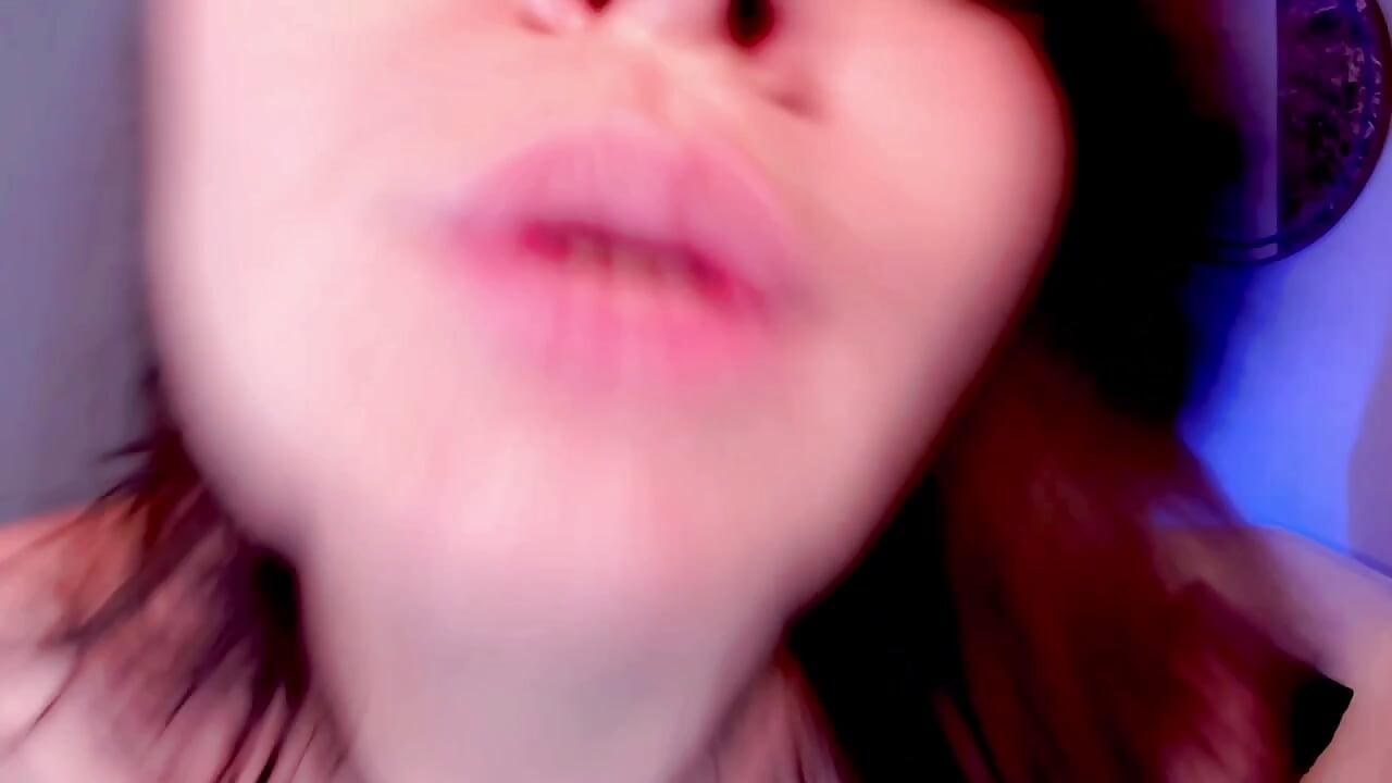 Kiss - video oleh model kamera KendraClarkX