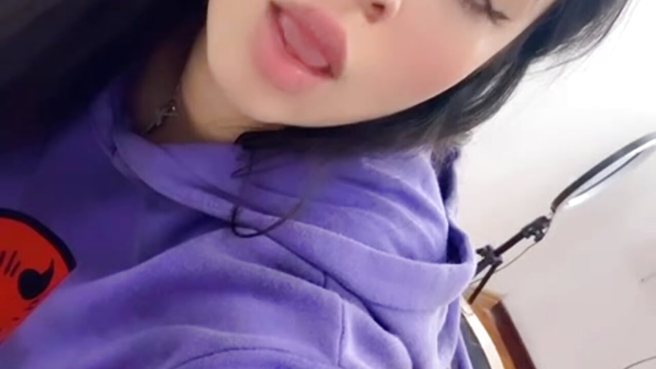 With my new celphoneeeee - video by ivy_youth3 cam model