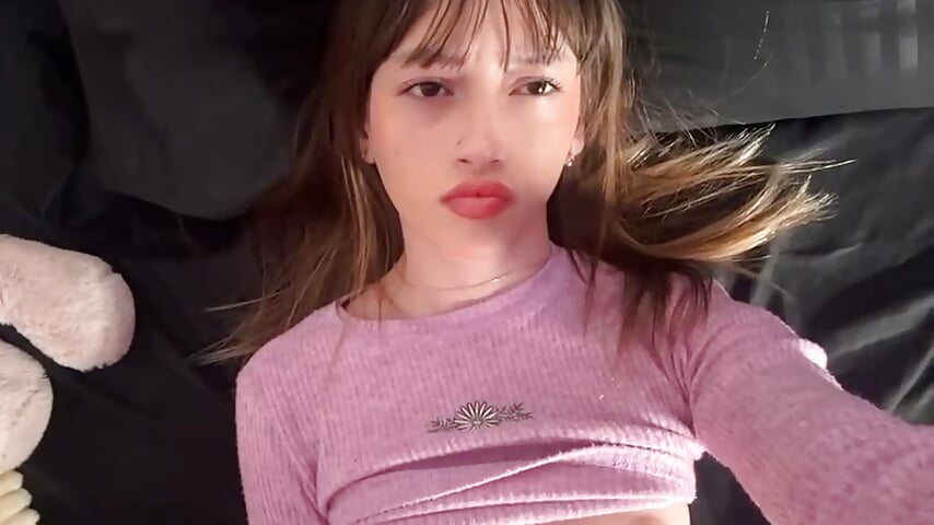 (。・・)ノ – video od webkamerové modelky Saturn1a