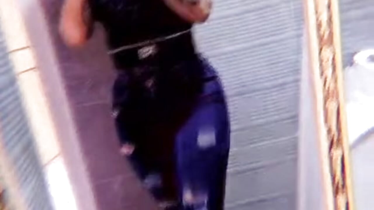 1000773854 - vídeo de la modelo de cam lucy_beatifull