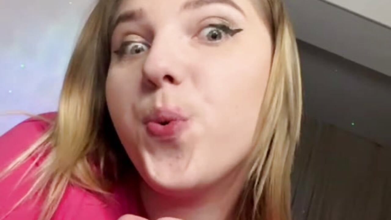 Kiss for u)))