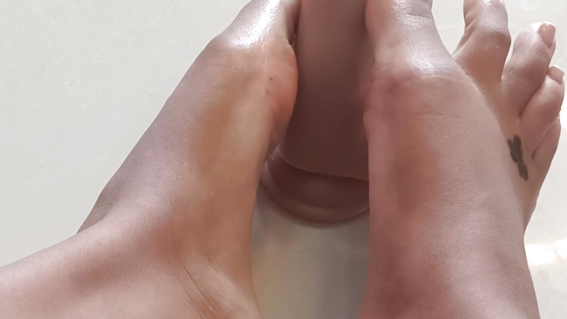 FEET - video by ZOEGARNER01 cam model