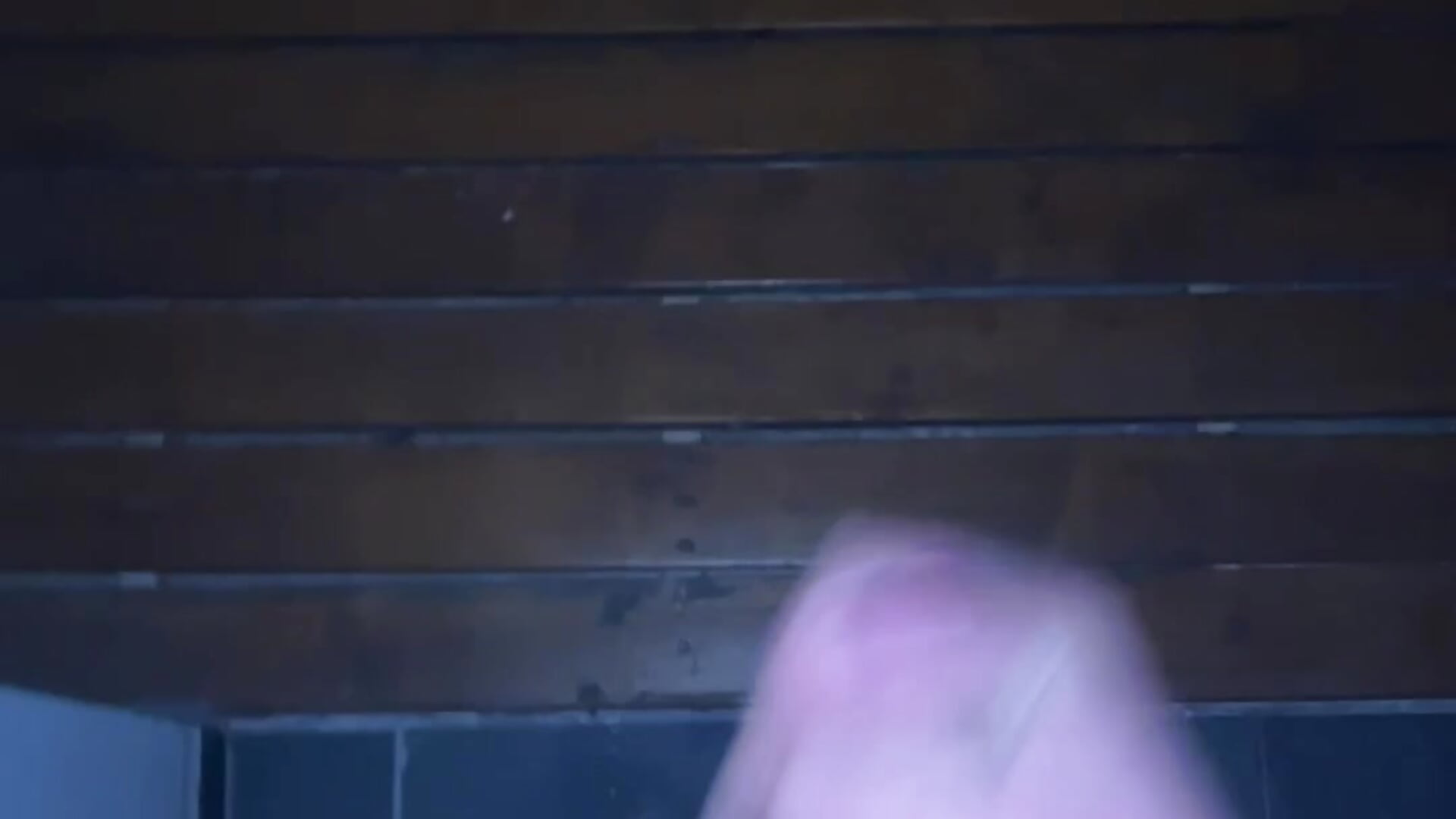 Cuming in the balconny - video by iammommylover cam model