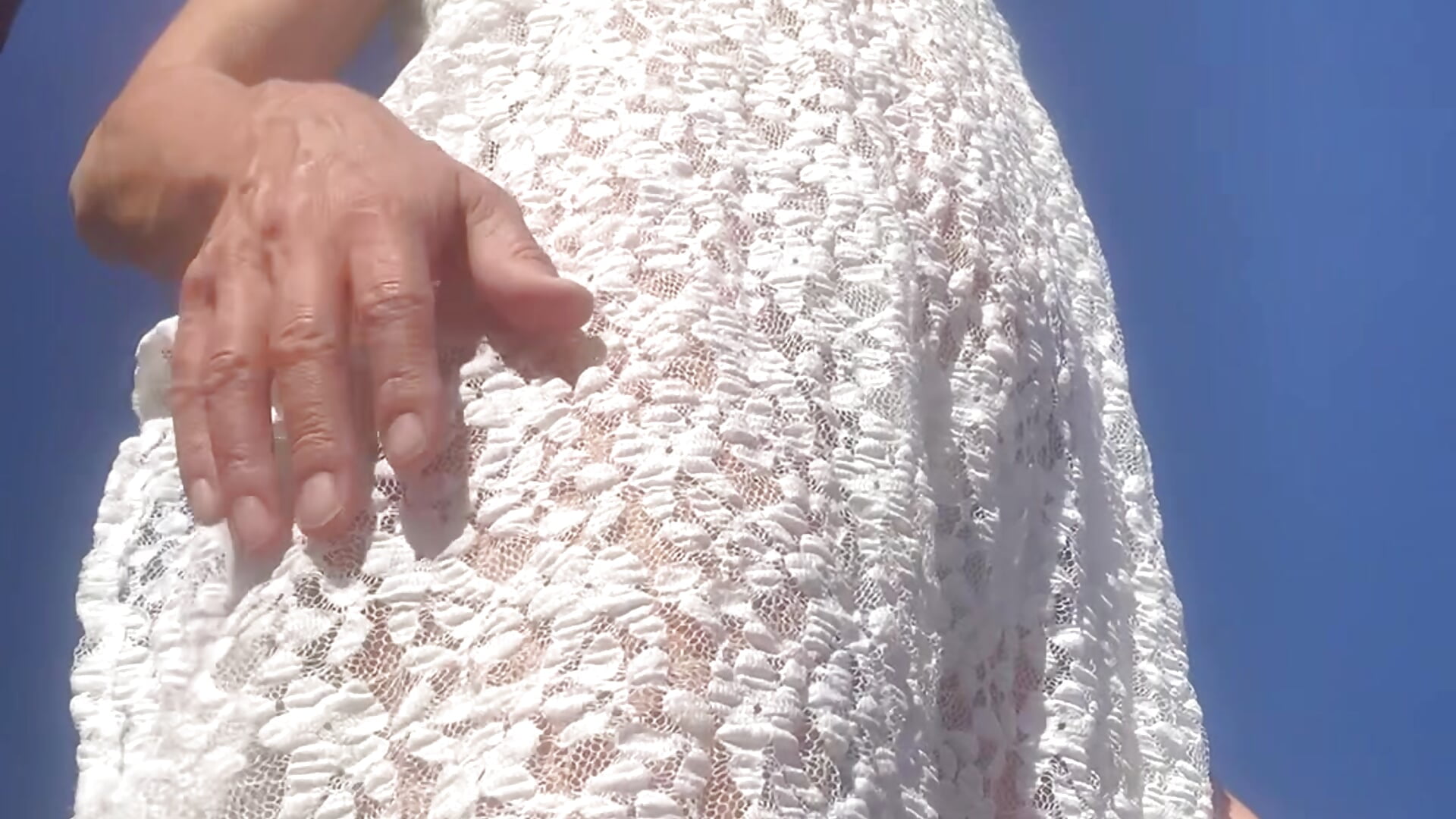 White lace dress - Lola_Belgium 캠 모델의 동영상