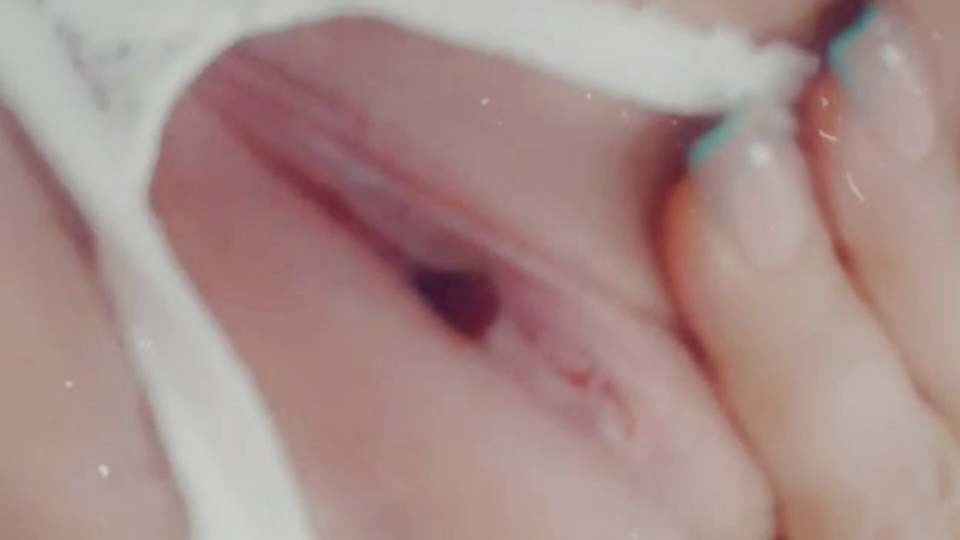 Pussy－カメラキャストのAronna_Vの動画