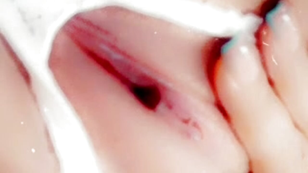 Pussy－カメラキャストのAronna_Vの動画