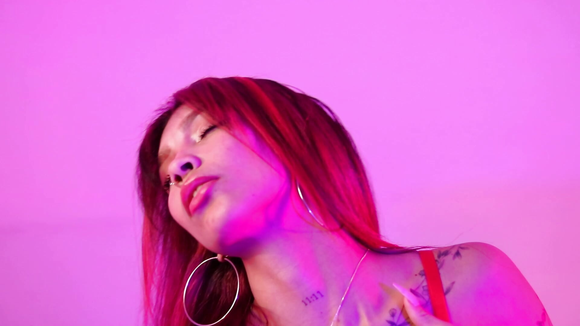 Celebrate a Colorfull Day with Me! - video di LauraAristizabal modella di cam