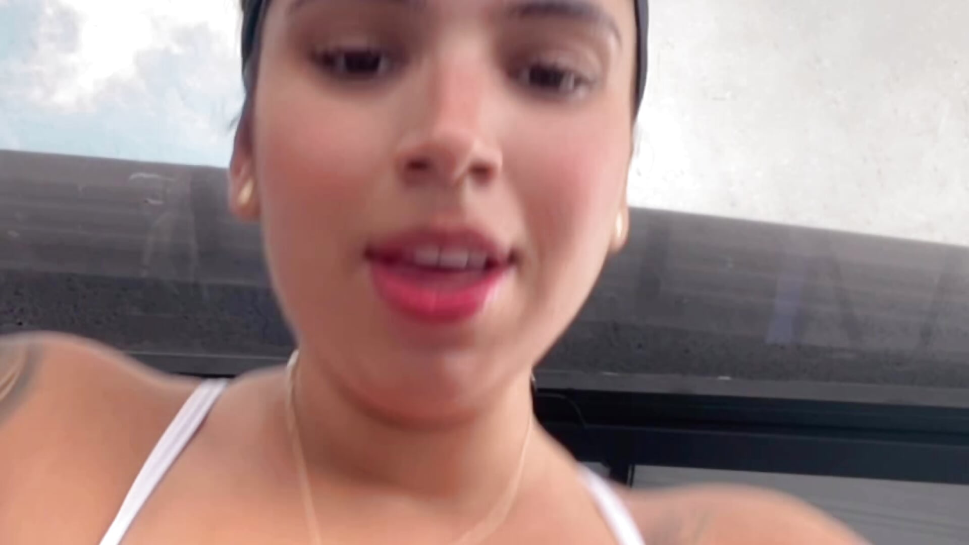 Gym 🥵– vane_lopez_ kameramodell videója