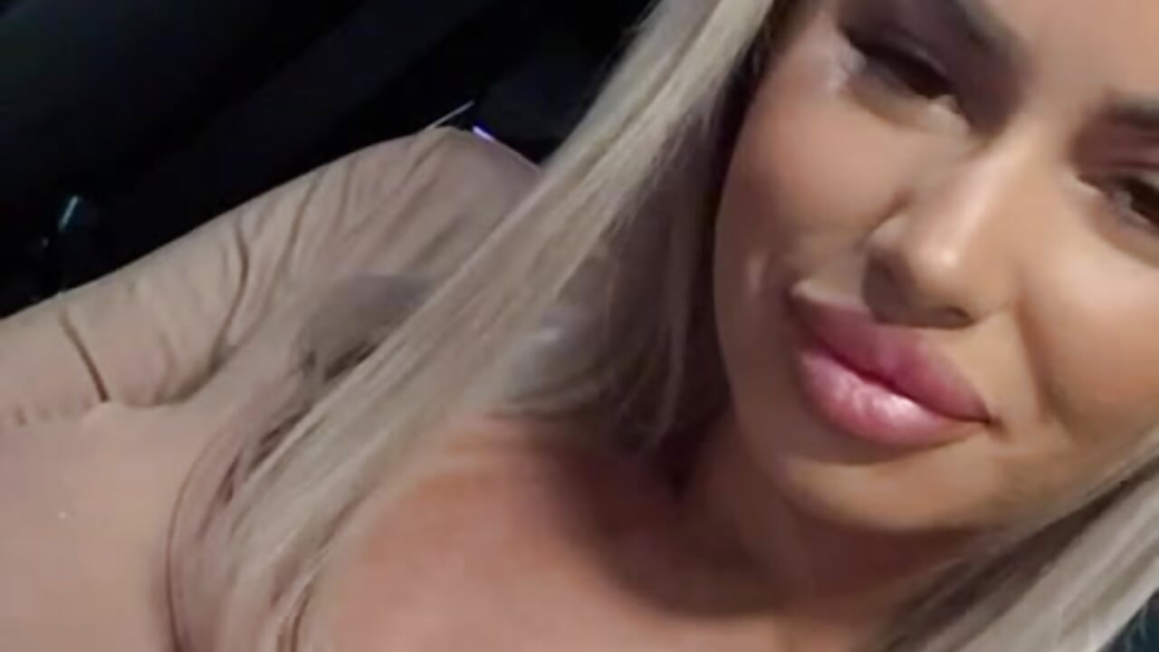 Come kiss my sweet lips! :heart: - video by KirstieVegas cam model