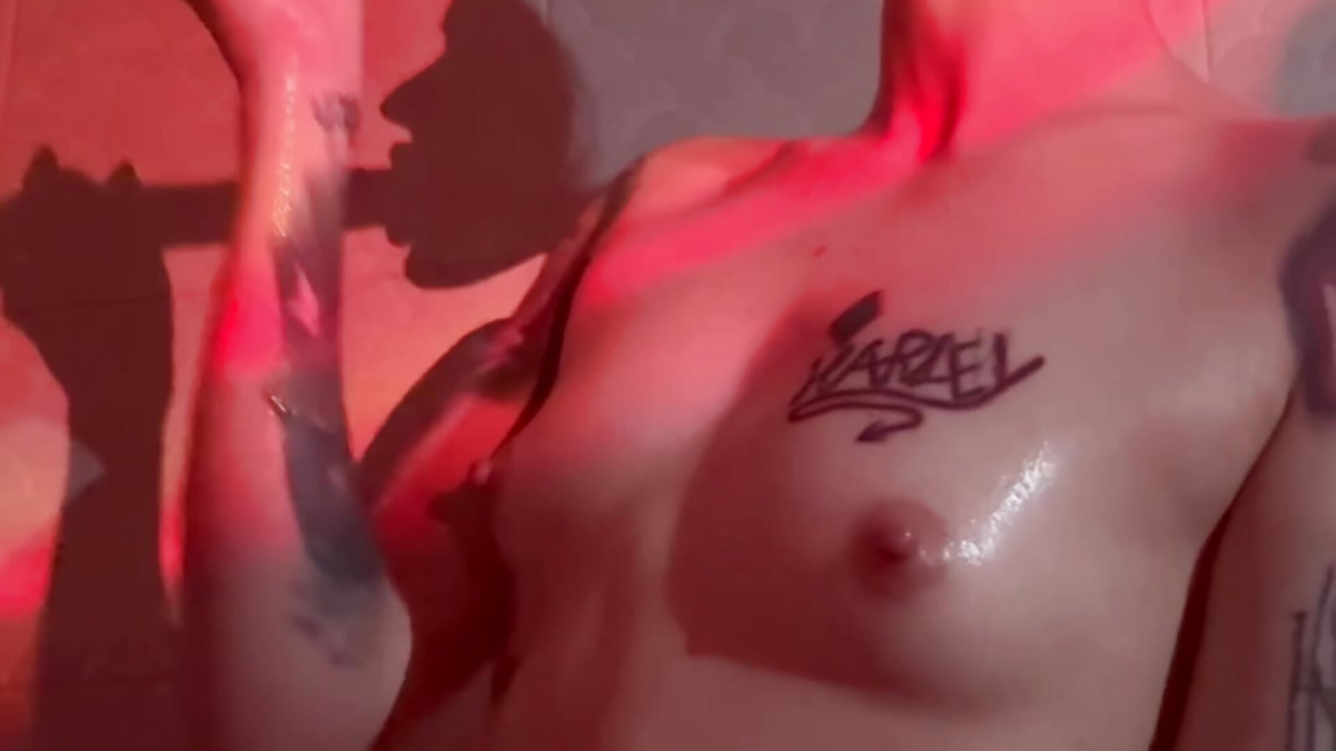 Teasingt Shower Deepthroat
