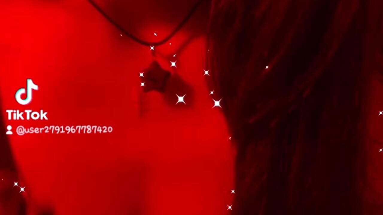 Red !!! - video by _nikkol_ cam model