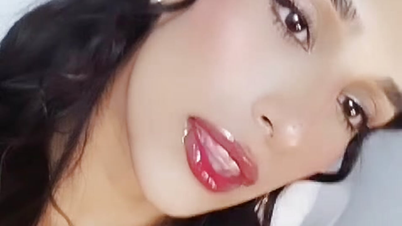 just singning - відео від вебкаммоделі Stefhanyblow