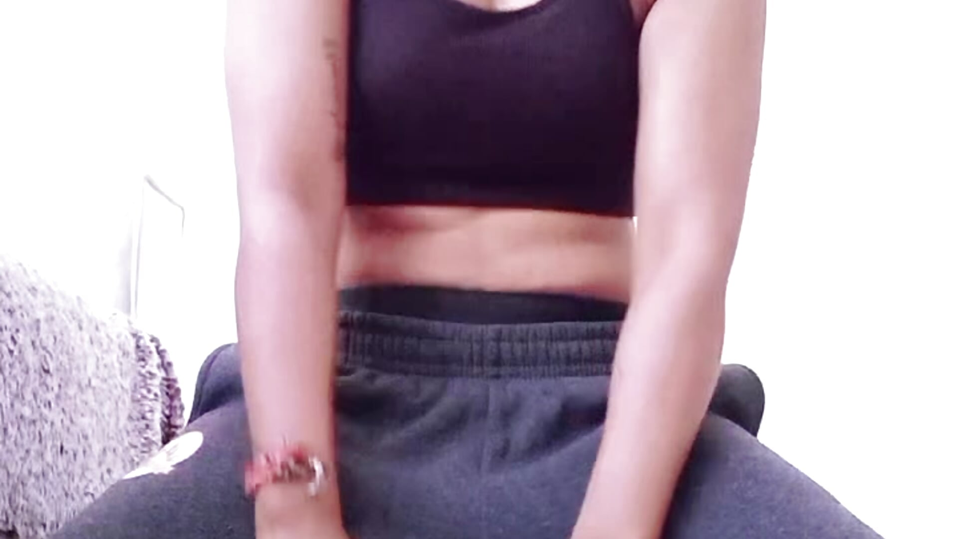 2025-04-15-104952794 - video di Dominate-stud modella di cam