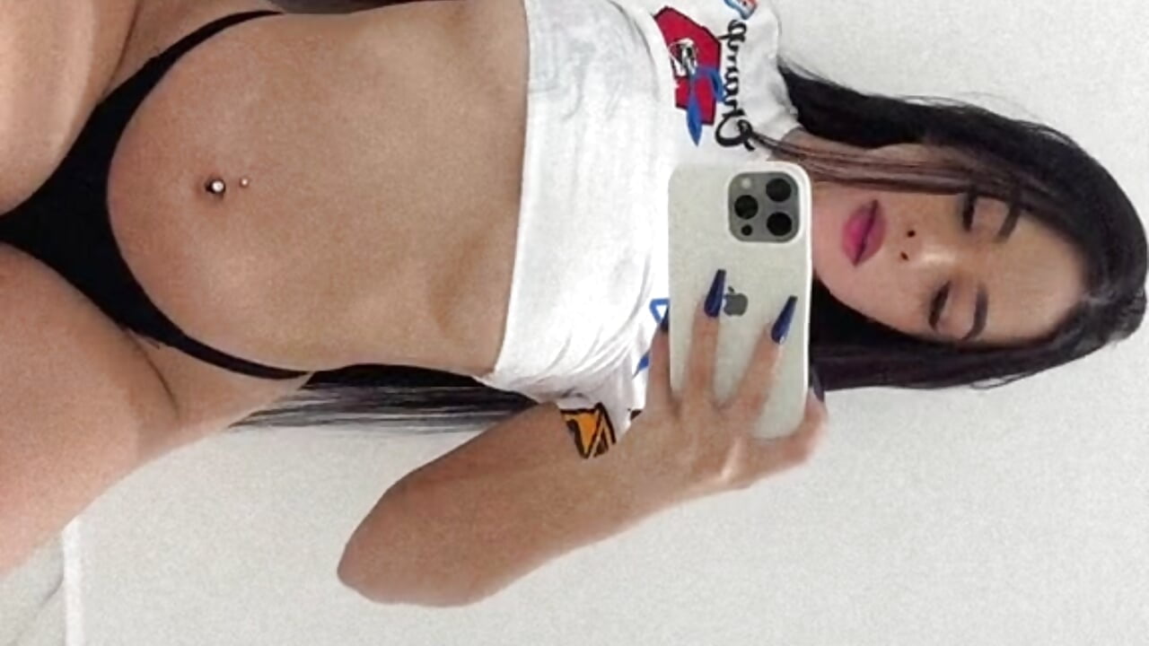 😽 - video by SophiaMelissa cam model