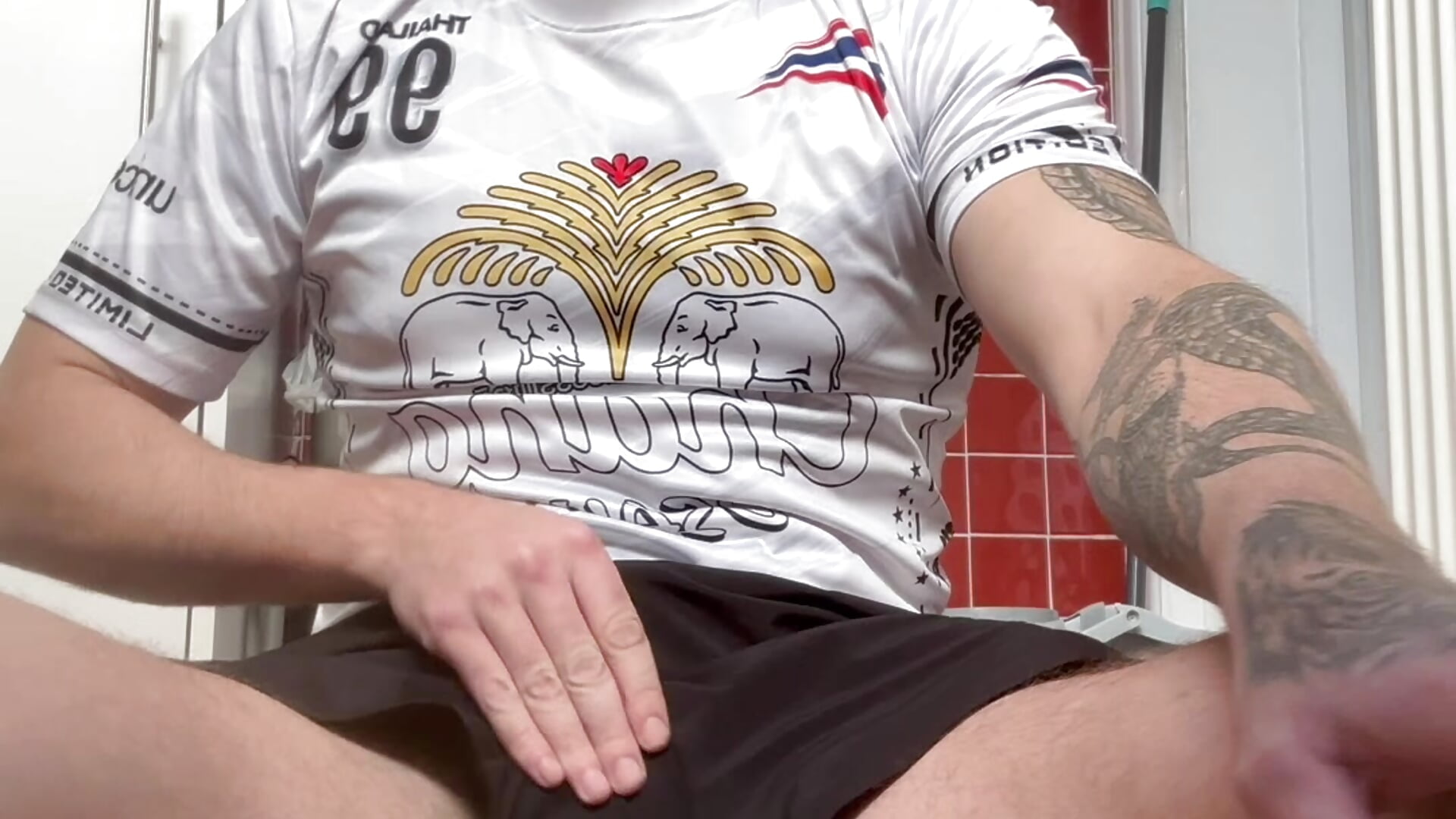 Kitchen play 😈🍆 - vidéo du modèle de showcams bigguy101