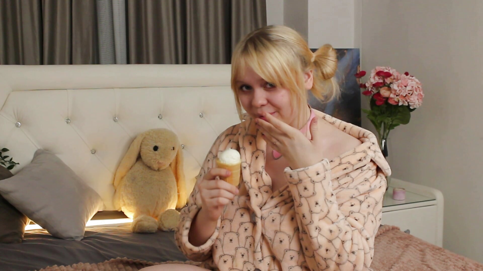 My love for ice cream - فيديو من LisaLaas موديل الكام