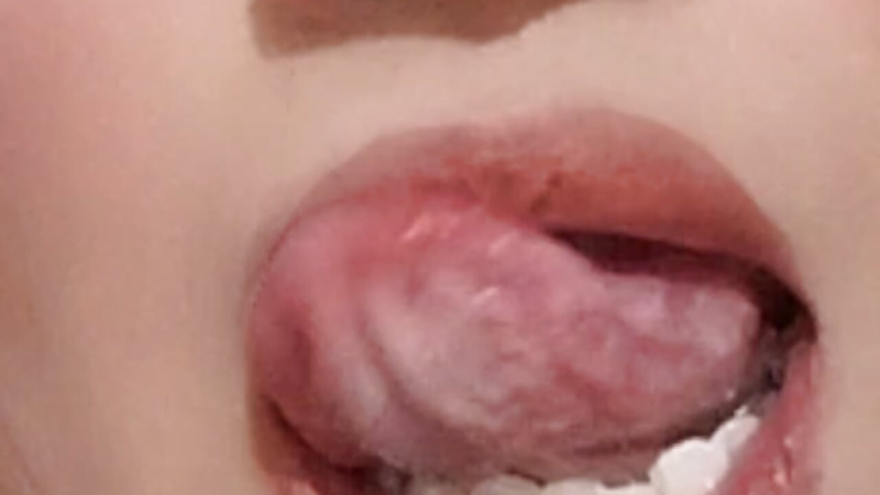 You see proof my lips taste like strawberry