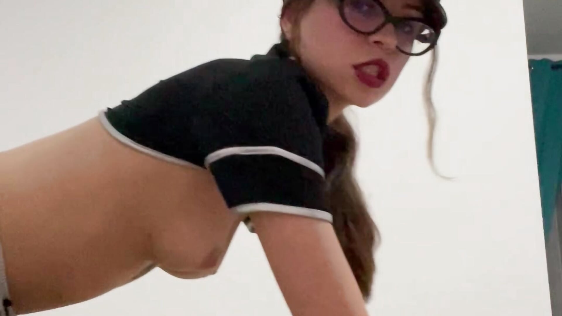 Hancuffs and fuck - video by Katyfoxxx cam model