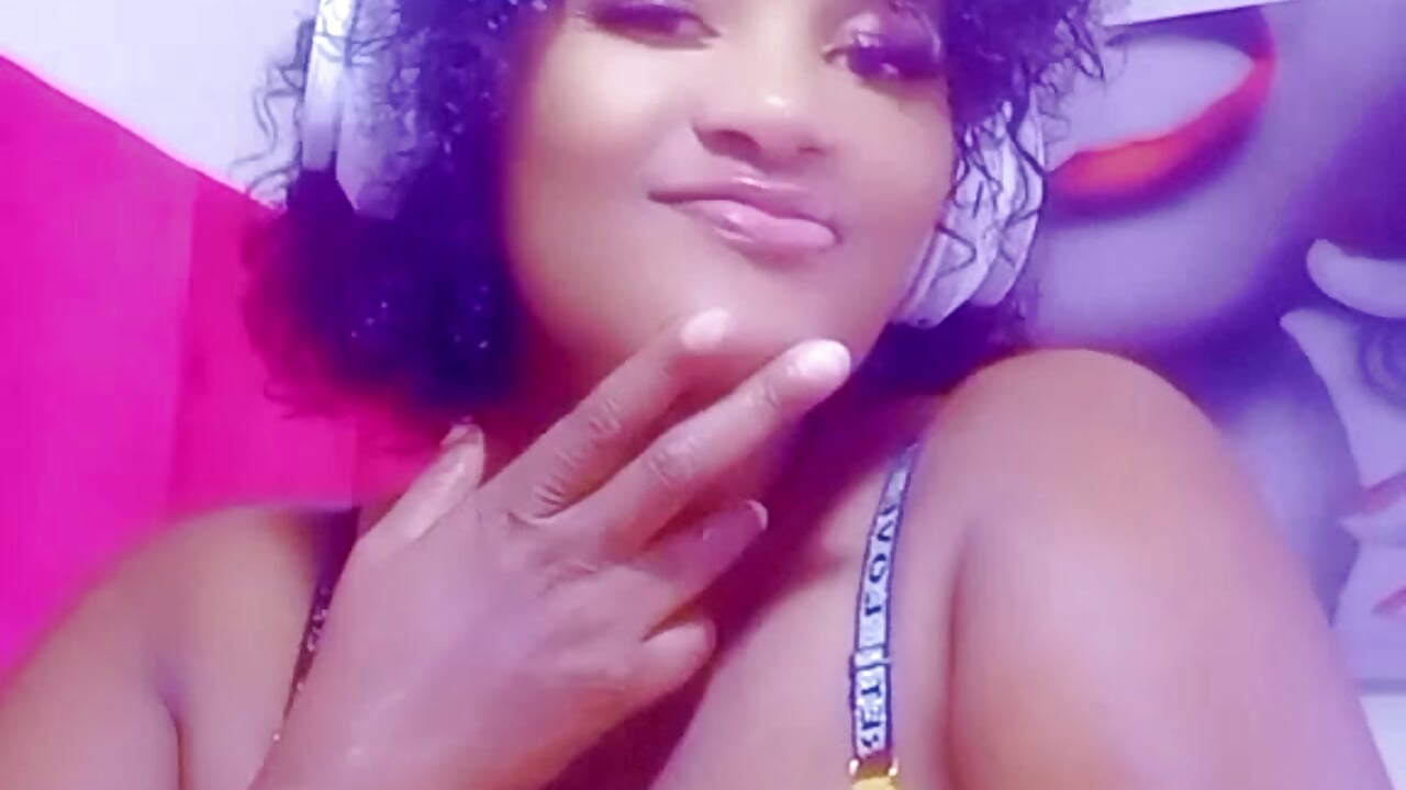 Love me for I'm your lady - Stormy-Stella adlı kamera modelinin videosu