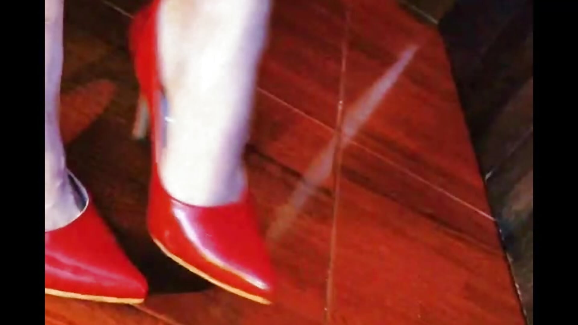 sexy hot heels! - video by Akame_s cam model