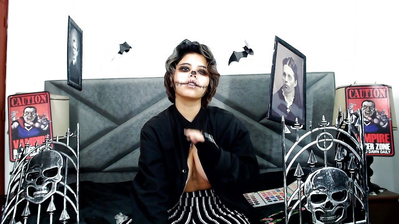 happy halloween - video by SabinaMerchetti cam model