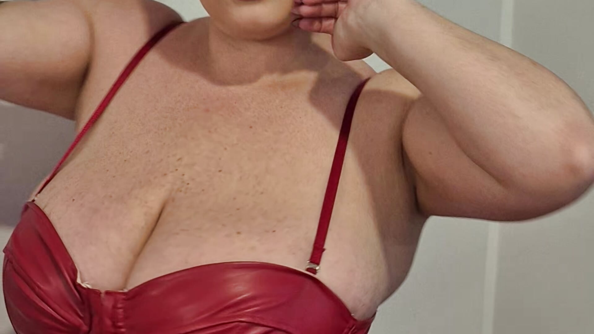 Too hot ?! - GeorgiaLerox 캠 모델의 동영상