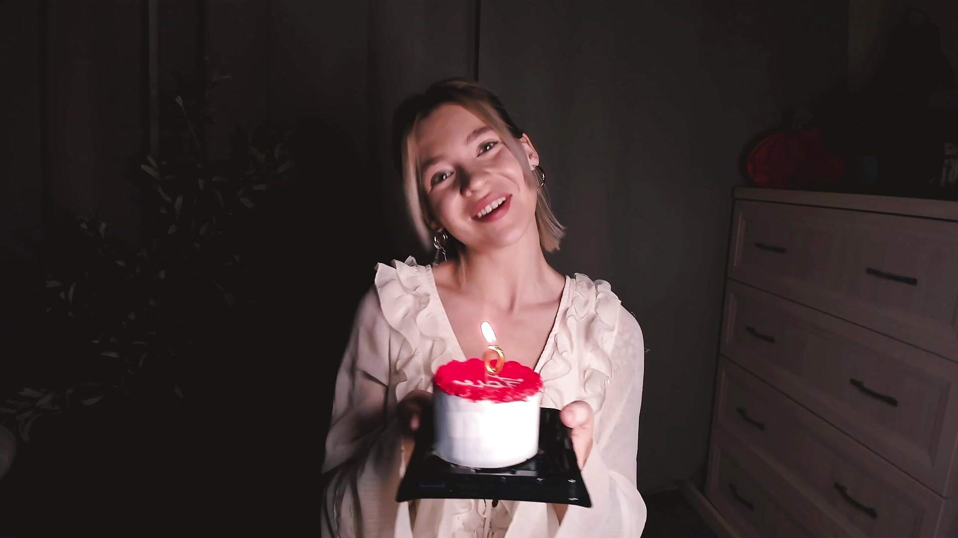 Happy birthday - video by BlumShadow cam model