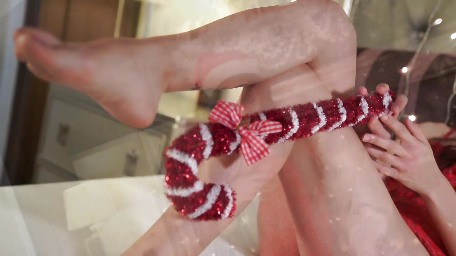 Xmas happy spirit - video by CindeFucknRella cam model