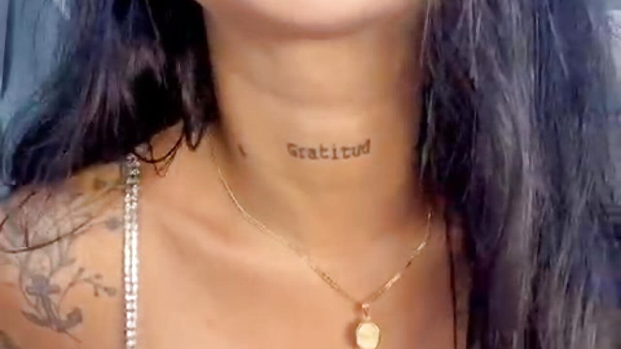 SEXY GIRL💙🔥 - video by EMMAHILL1 cam model