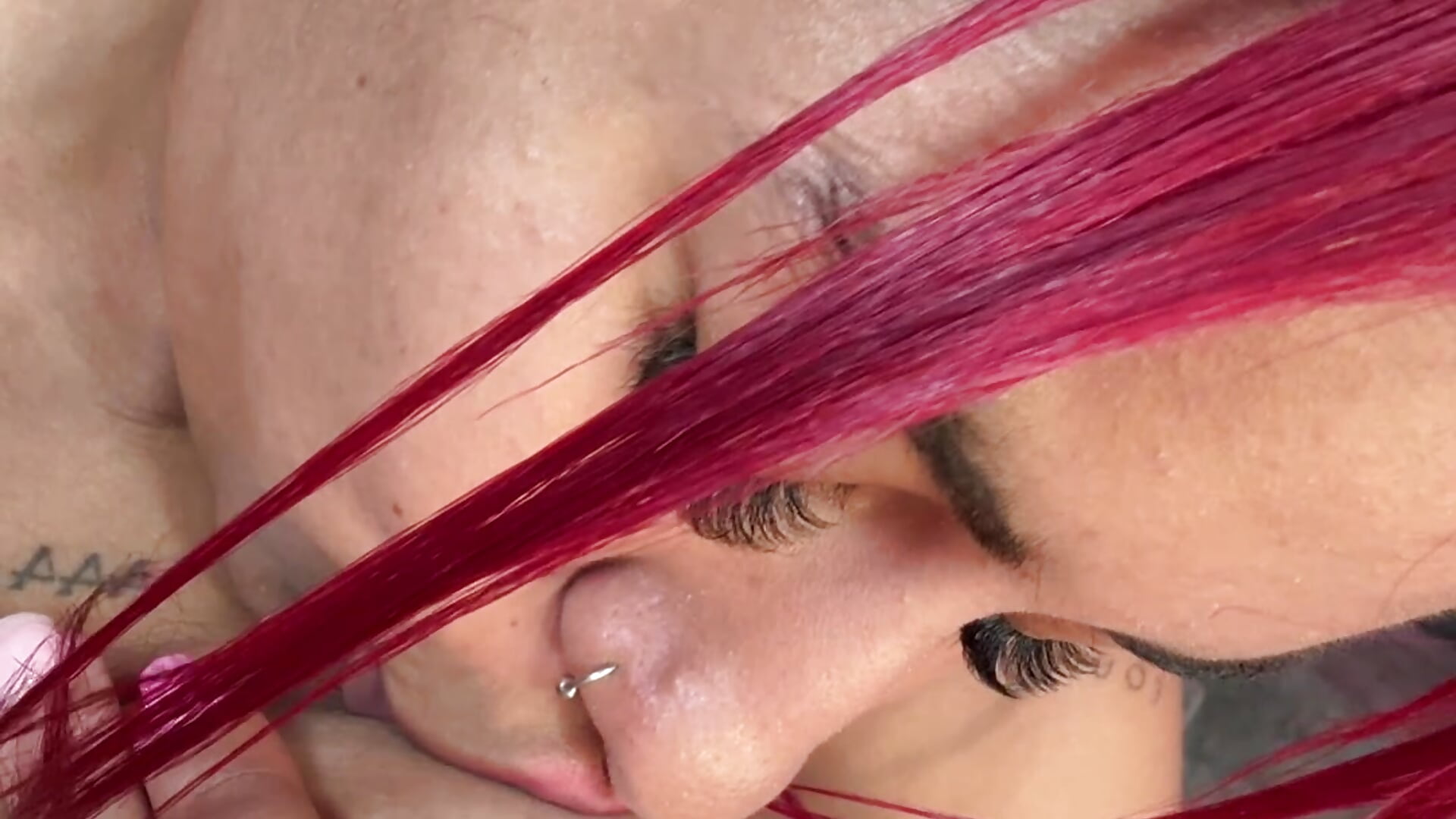 I'm waiting for you and for us to please each other.💋 - video by FerAlvax cam model