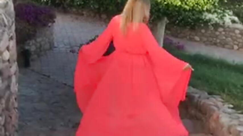 lady in red !!! - video van CatherineMoon