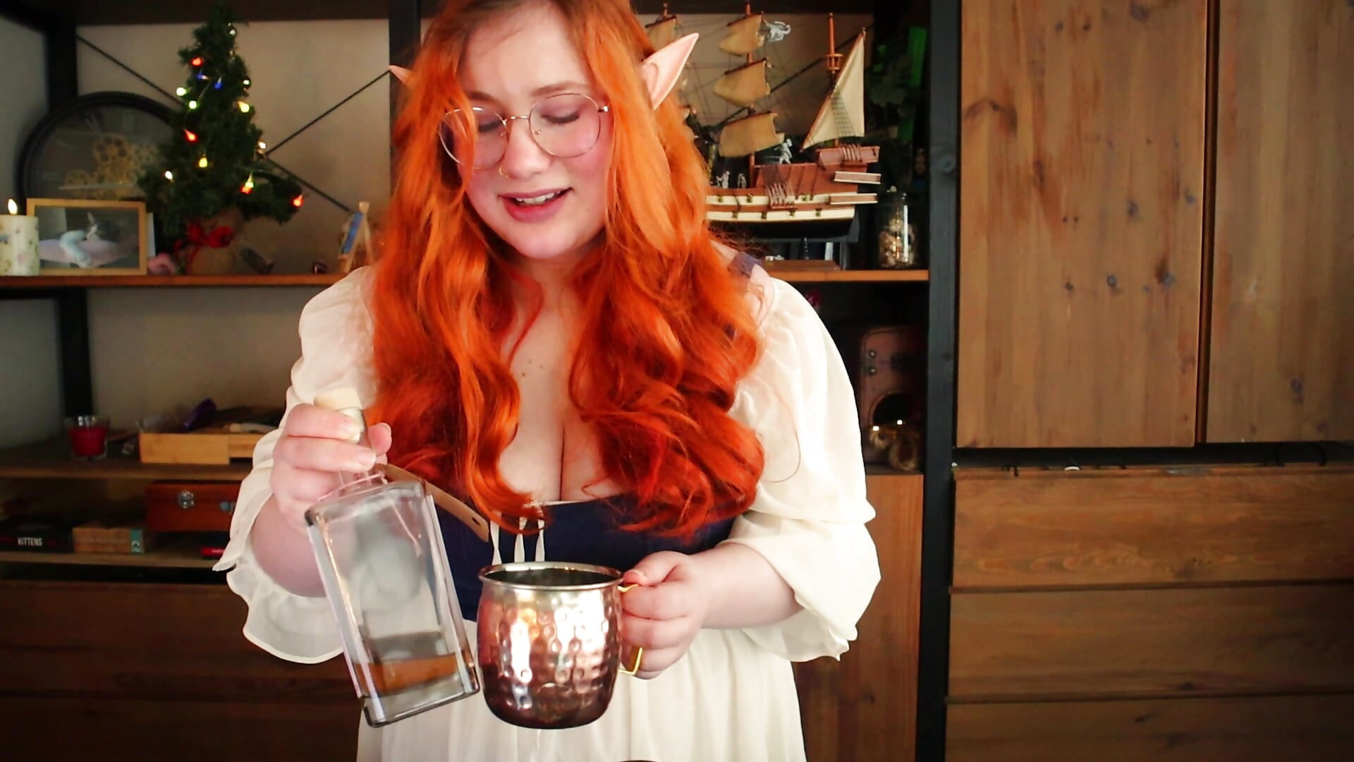 ASMR Fantasy barmaid roleplay - video by FluffyRainbowKity cam model