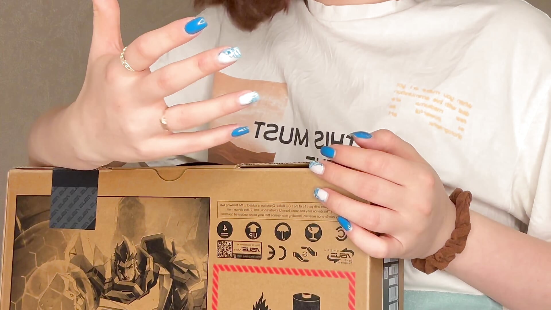 I share my sincere emotions with you - video van NoraVelour cam-model