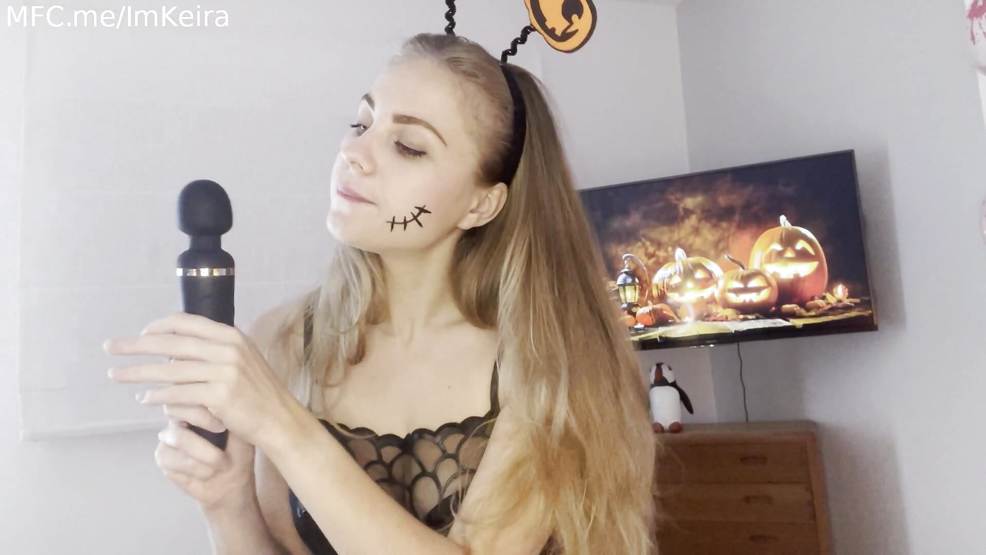 Booo! my black black friend makes me cum hard! - vídeo de la modelo de cam ImKeira