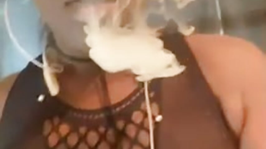 trim,C0CE2B63-CF67-4C34-9A7E-C7BEB13EF518 - video by Kannibus_Coochi cam model