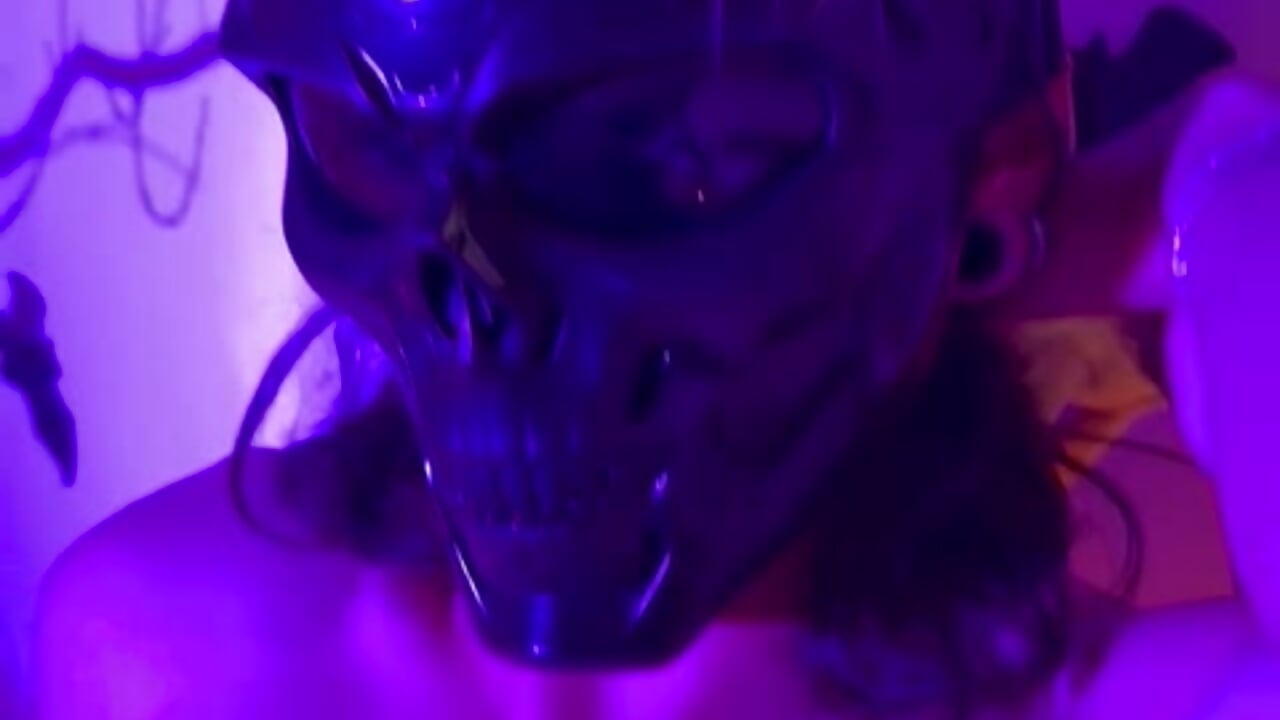 👹I WILL MAKE YOU SCREAM AND NOT FROM FEAR👹 – видео вебкам-модели AlbertBernal69