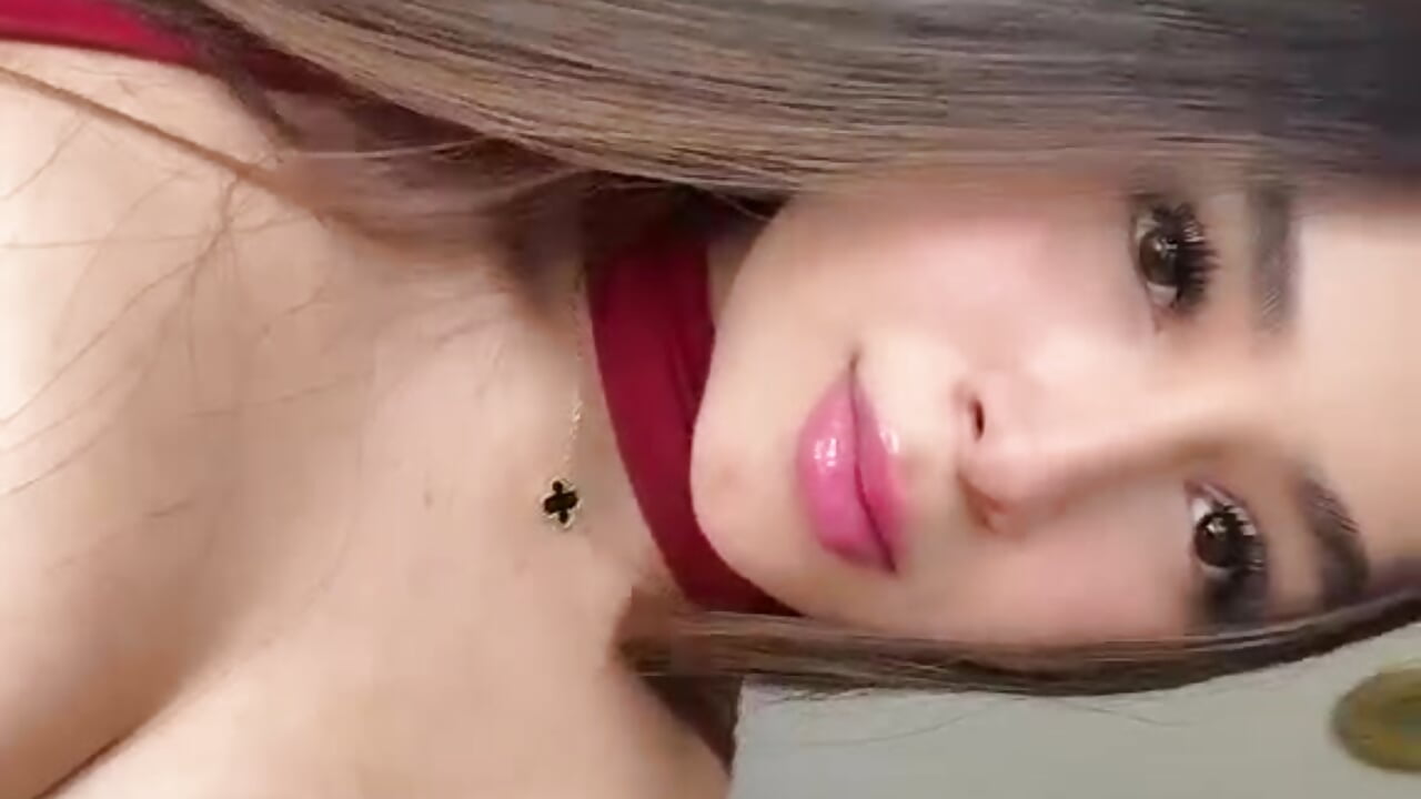 🔥 Don’t watch quietly… play with me tonight - video di LunaBaker-1 modella di cam