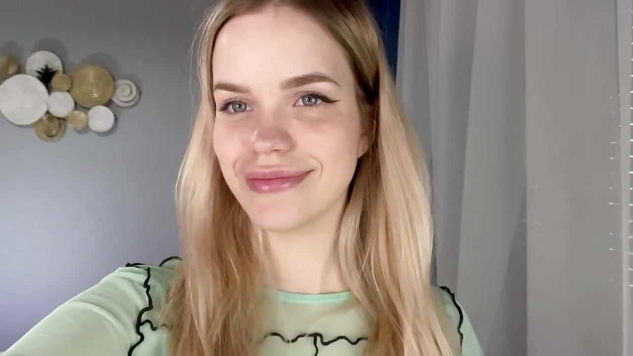 Kiss - video by Amberblossom cam model