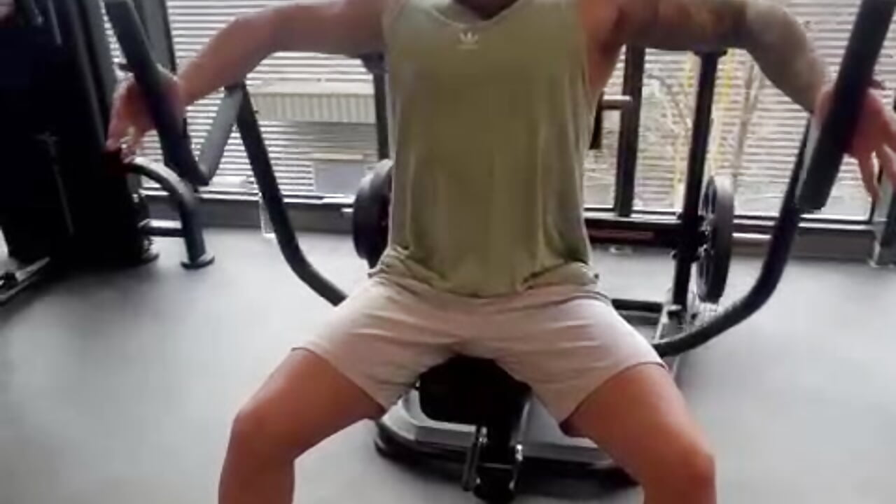 processed-ACE15E73-12BA-4C50-83BB-23F4002DCF34-8307DF29-17F7-42E1-9A3D-E9E2806E30B5 - vidéo du modèle de showcams UbbeViking