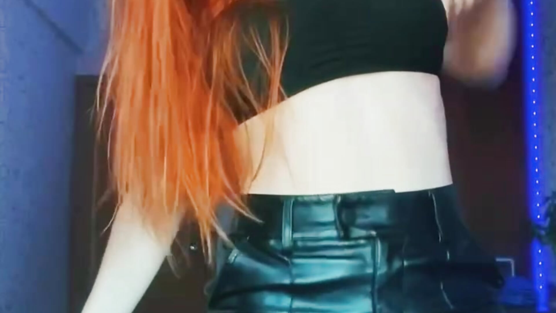 Black leather  sexsy pants - video by bariellass cam model