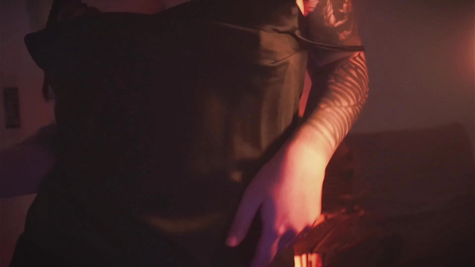 Sensetive striptease