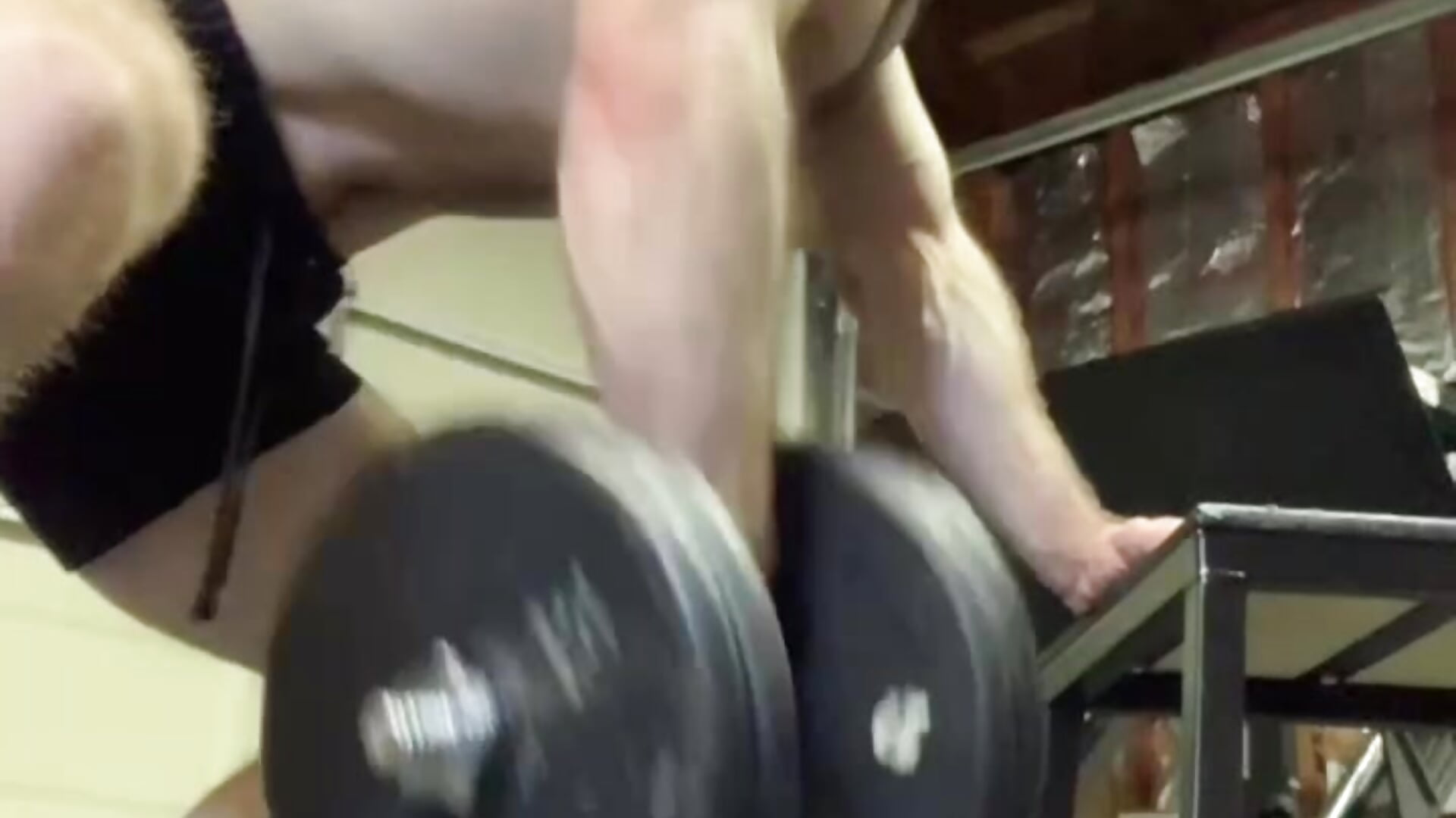 AvatarSebby working out - video by AvatarSebby cam model