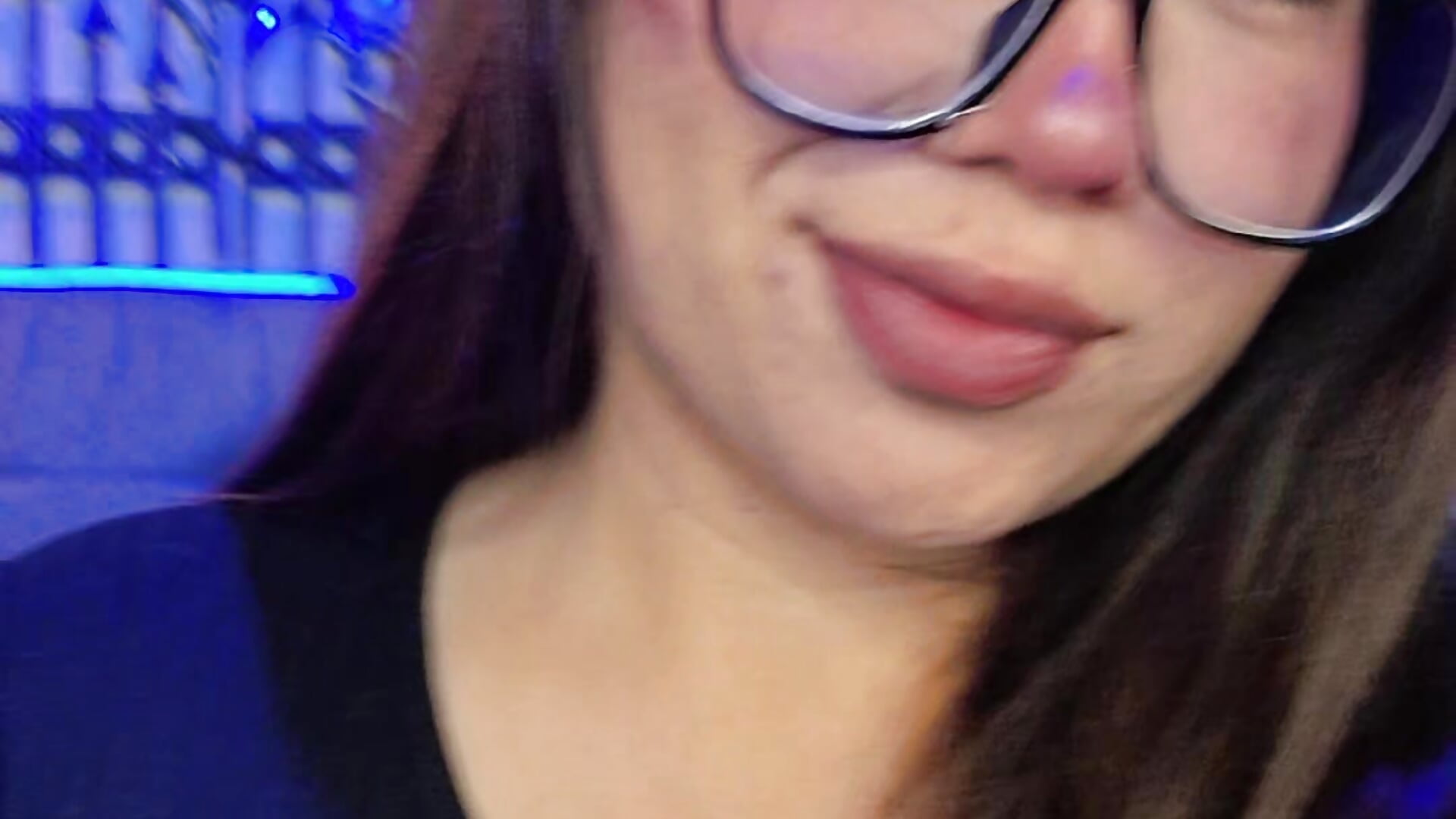 Come and have fun with me - video của người mẫu cam Kata_Bigboobs