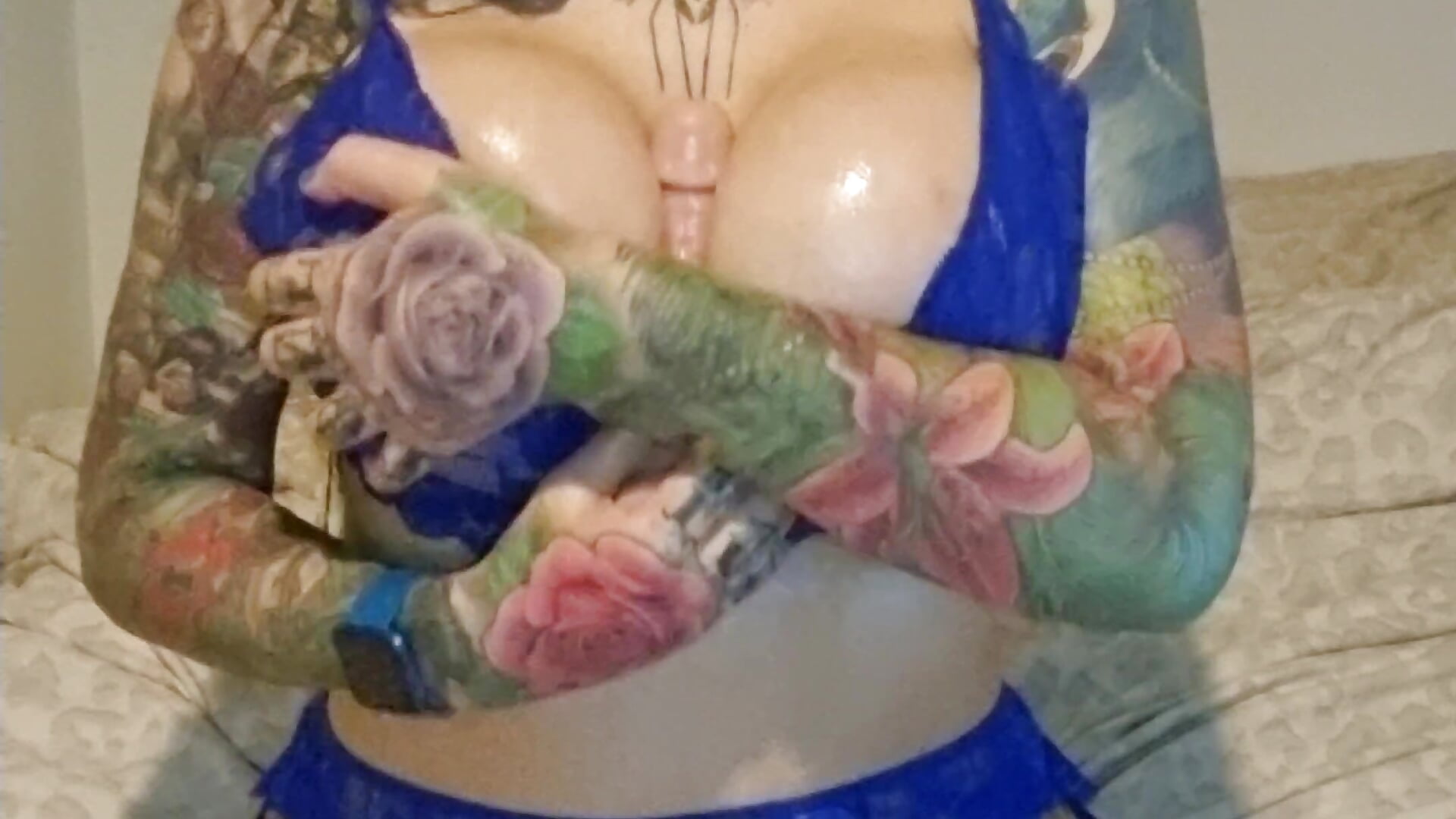 MILF dildo tit fuck