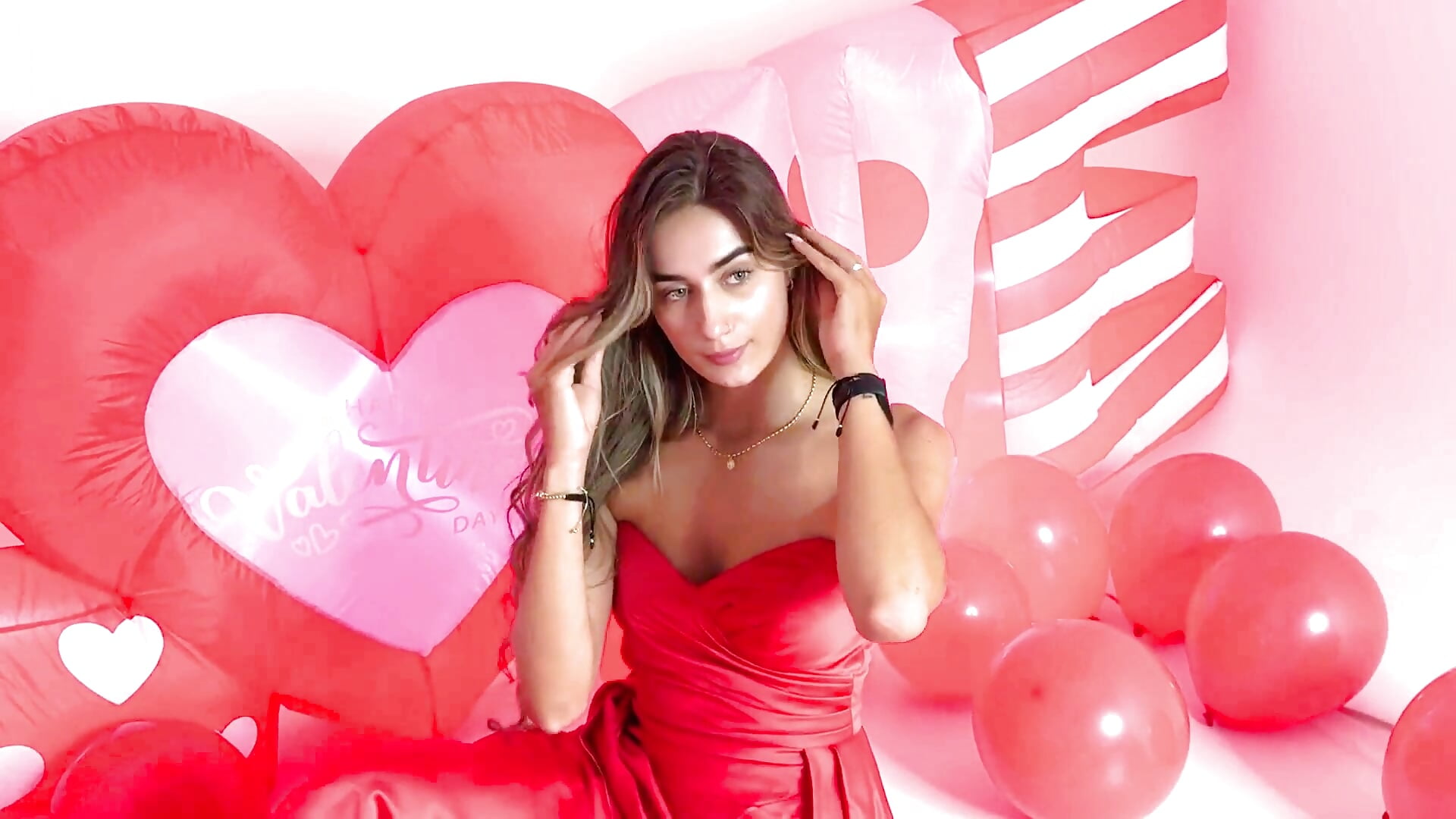 Love and friendship❤️ - video by maryy_campbell_ cam model