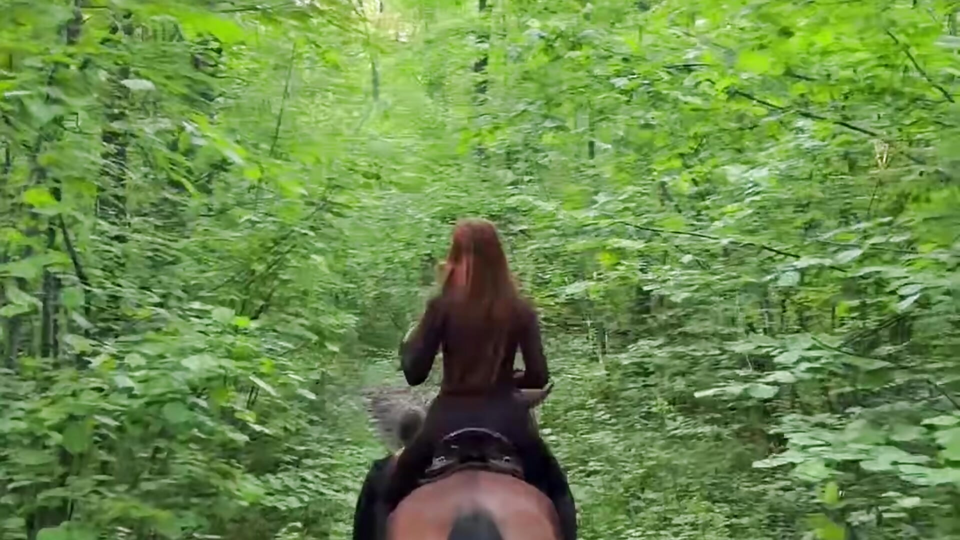 I could have ride you, but I had to ride a horse😂 - EleanorePeach 캠 모델의 동영상