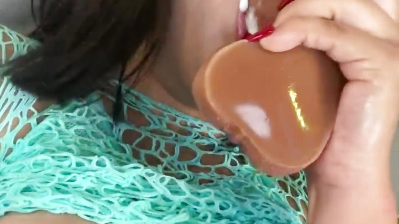 <3 - video di Victoriaxx_ modella di cam