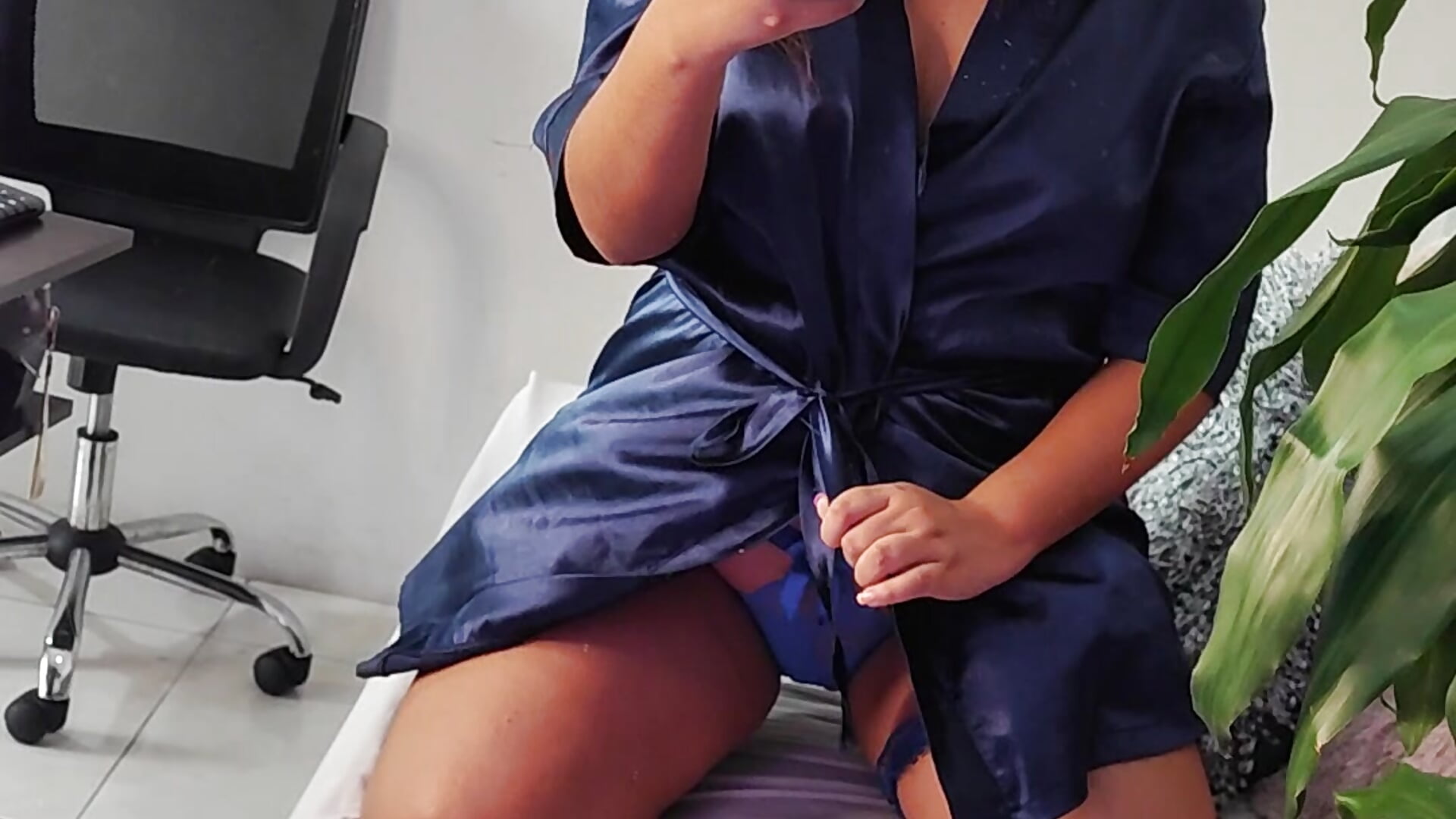 Let's enjoy together...－カメラキャストのkiara-evans02の動画