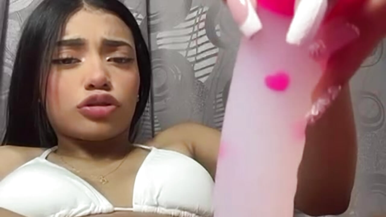 Playing with my dildo - video by Kloe-squirts cam model